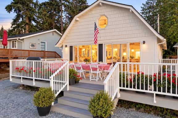 Baby Island Bungalow | Waterfront Cabin & Beach - Image 1