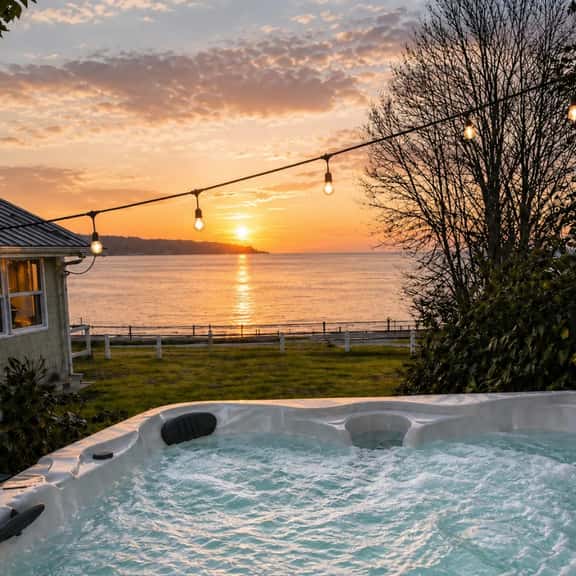 Whidbey Island I Beachfront | Hot Tub & Casita - Image 1